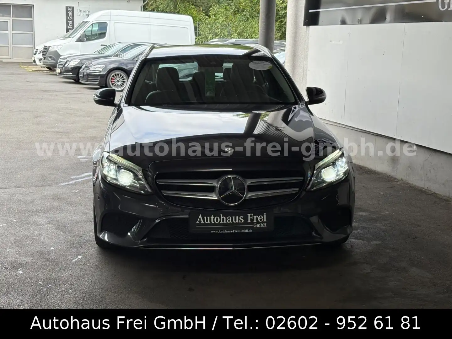 Mercedes-Benz C 220 T d*AVANTGARDE*1.HAND*AHK*MULTIBEAM*TEMPO* Grau - 2