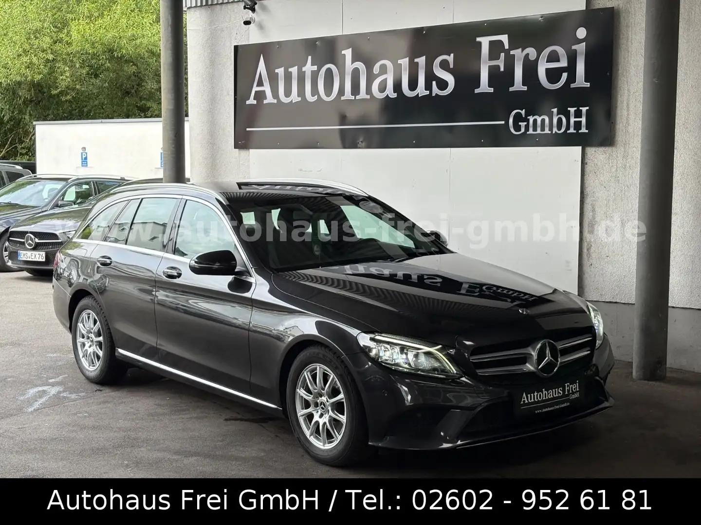 Mercedes-Benz C 220 T d*AVANTGARDE*1.HAND*AHK*MULTIBEAM*TEMPO* Grau - 1