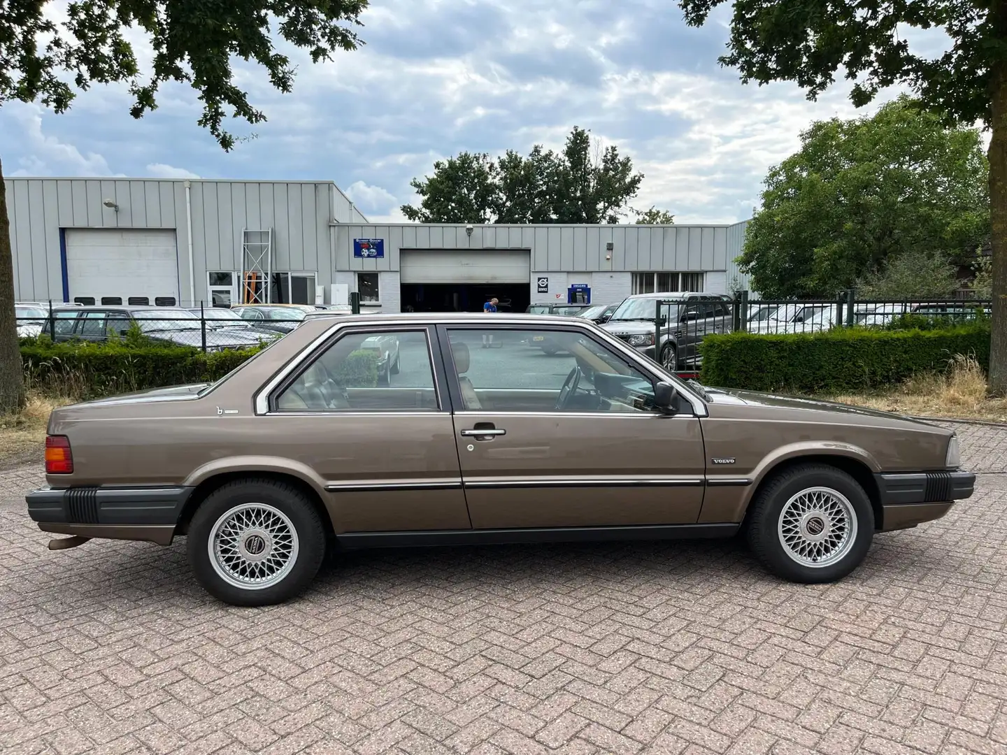 Volvo 780 2.8 Coupé smeđa - 2