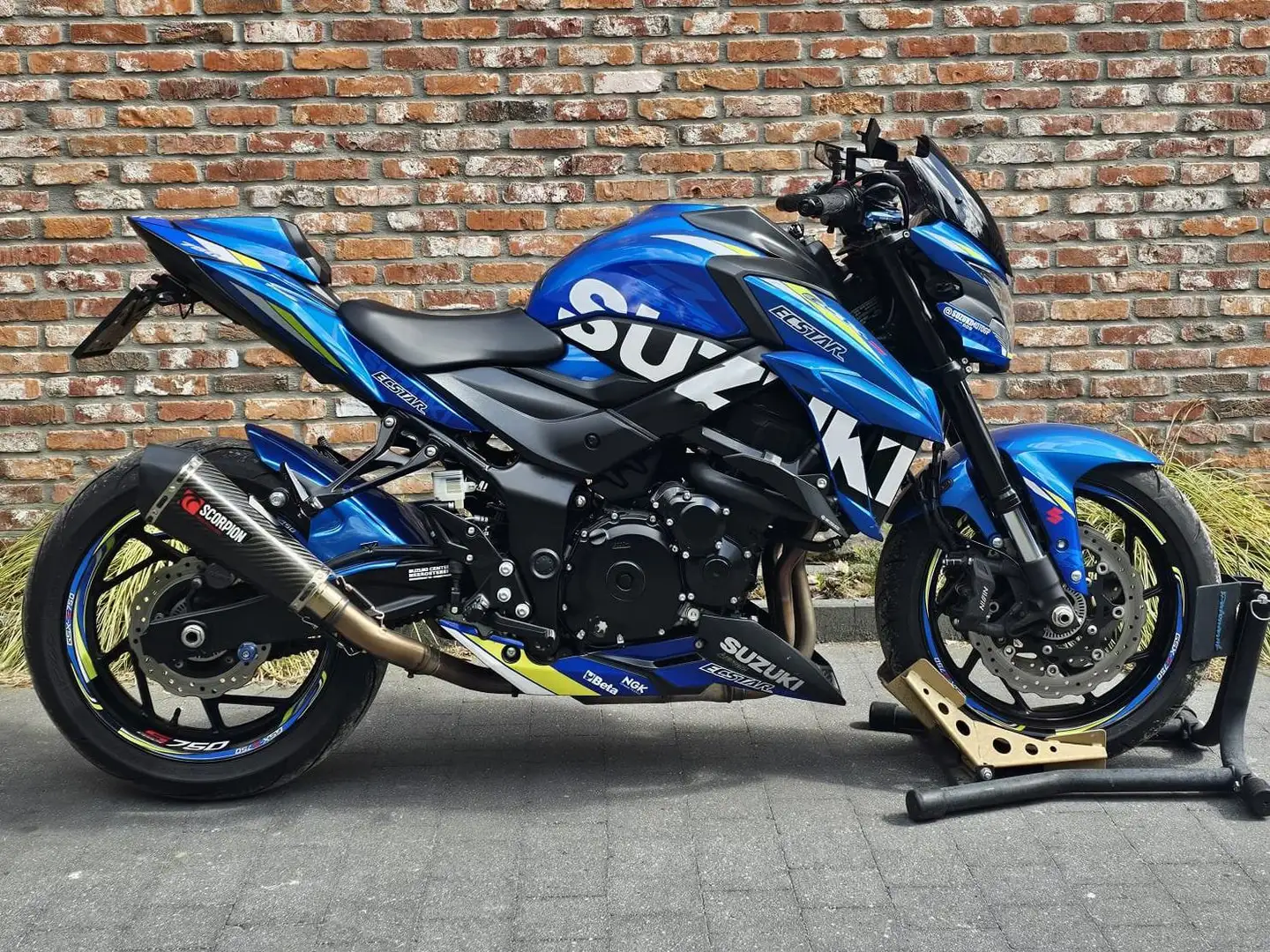 Suzuki GSX-S 750 Blauw - 1
