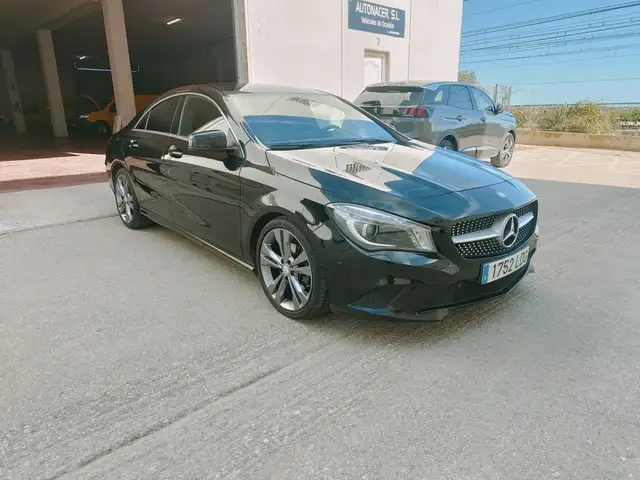 Mercedes-Benz CLA 200 200CDI 7G-DCT