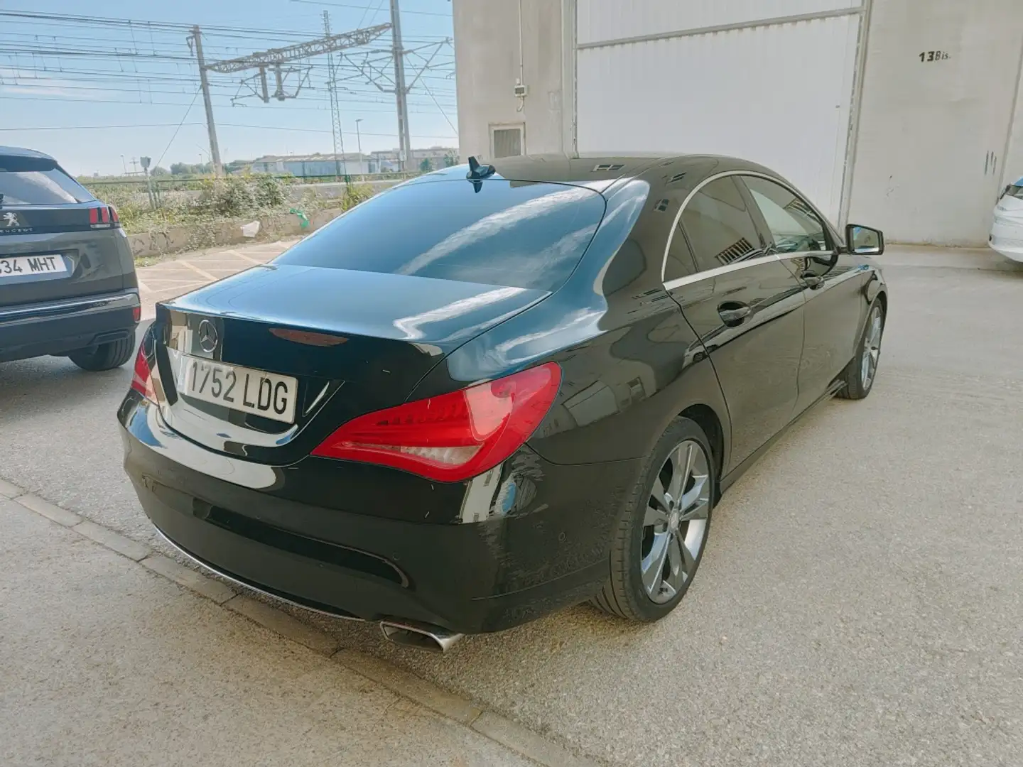 Mercedes-Benz CLA 200 200CDI 7G-DCT Zwart - 2