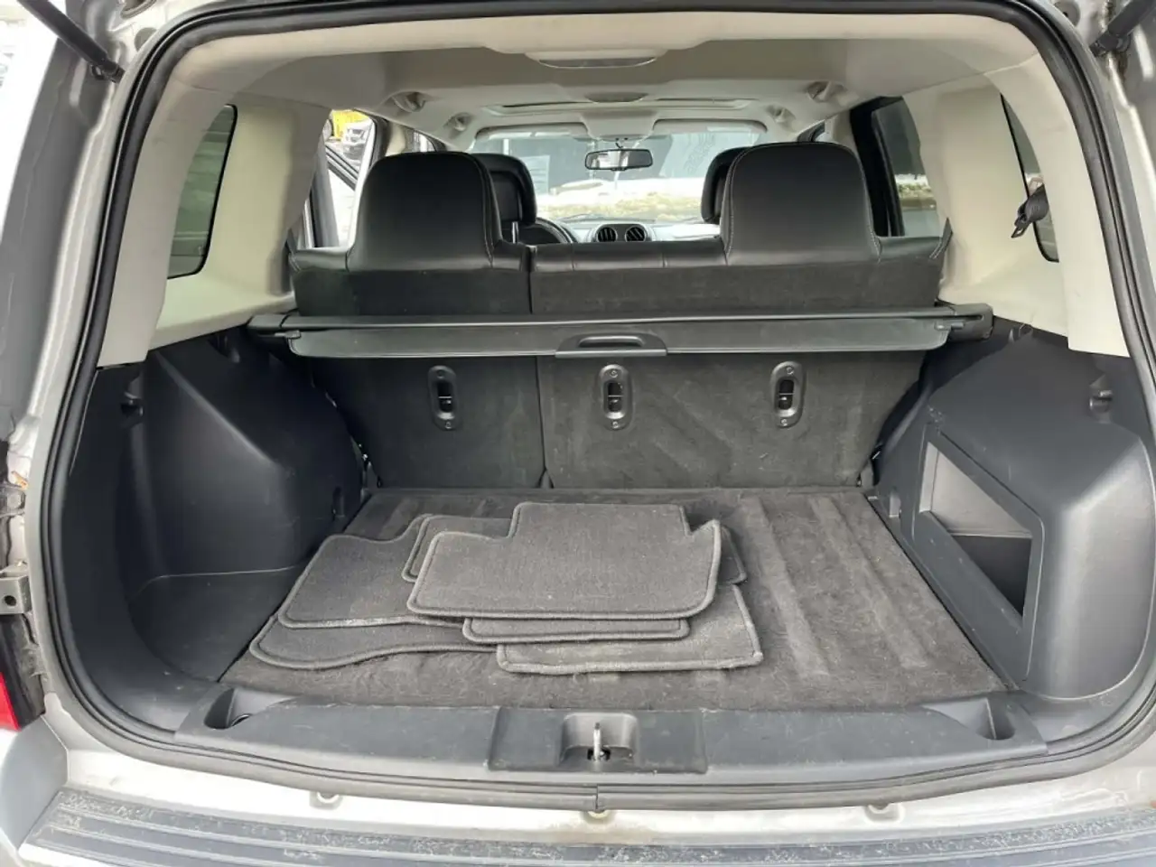 Jeep Patriot снимка Jeep Patriot