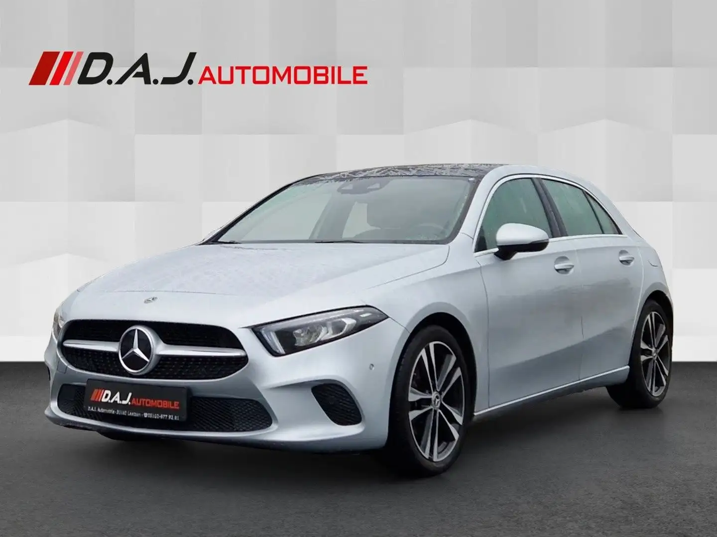 Mercedes-Benz A 180 7G-DCT Edition 19 / Pano R.Kam LED NAV SHZ Argent - 1