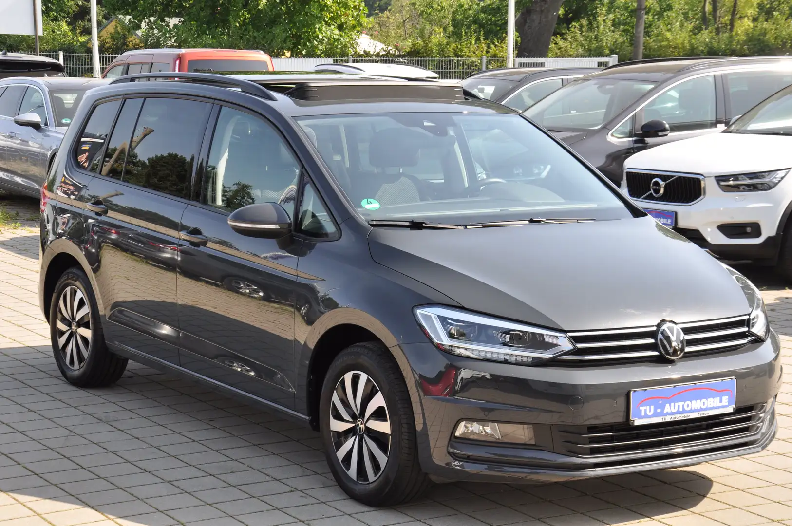 Volkswagen Touran Comfortline DSG LED-PANO-STANDHZG-ACC-NAV-AHK-1HD Grau - 1