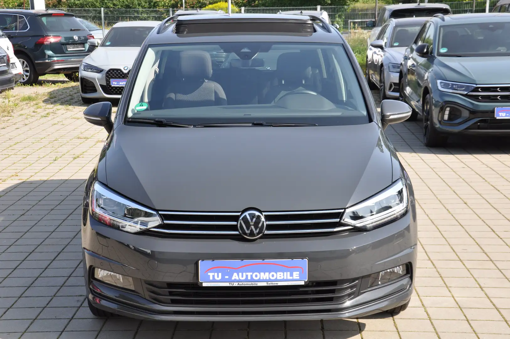 Volkswagen Touran Comfortline DSG LED-PANO-STANDHZG-ACC-NAV-AHK-1HD Grau - 2