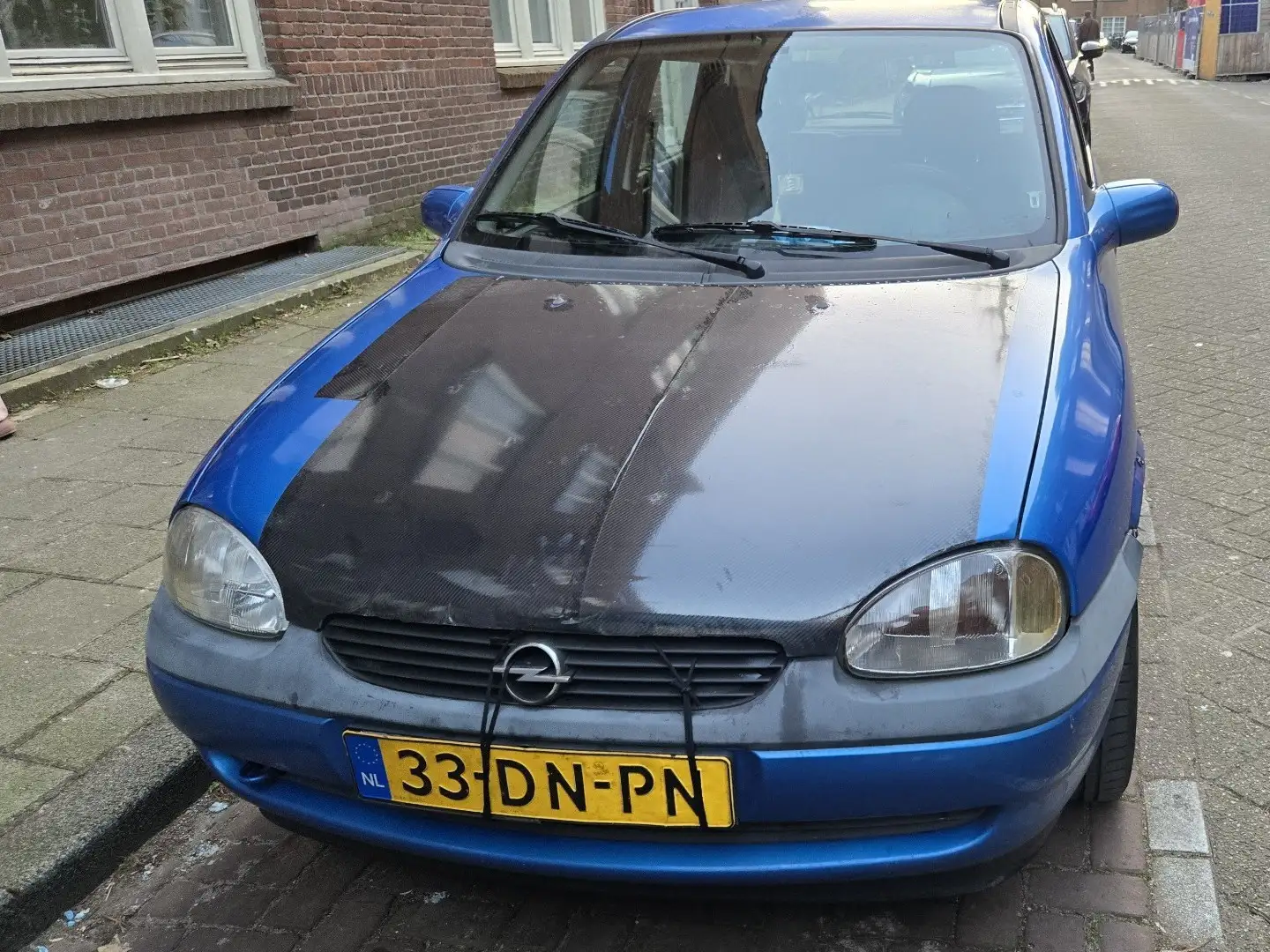 Opel Corsa Edition 100 Cool - 1
