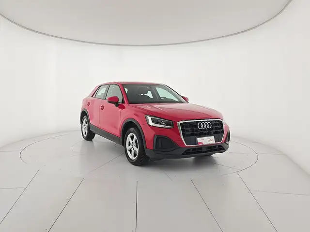 Audi Q2 view 6