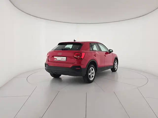 Audi Q2 view 5