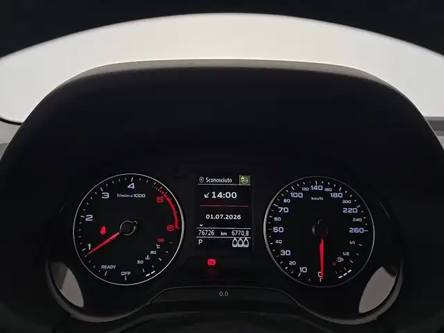 Audi Q2 view 15