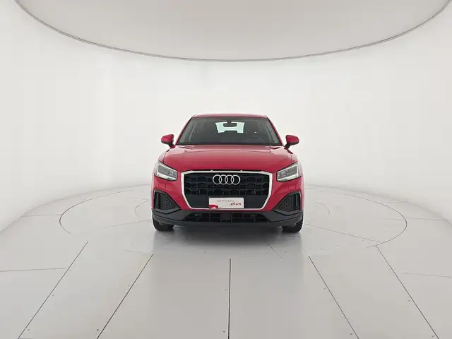 Audi Q2 view 7