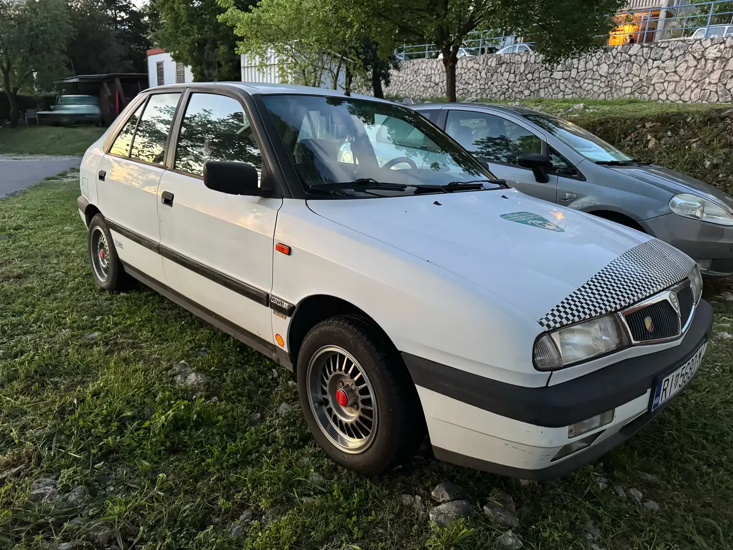 Lancia Delta 1.6 i.e. - 1