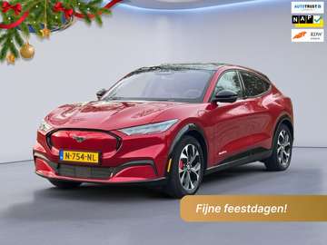 AWD 75 kWh, panoramadak, leder, achteruitrijcamera