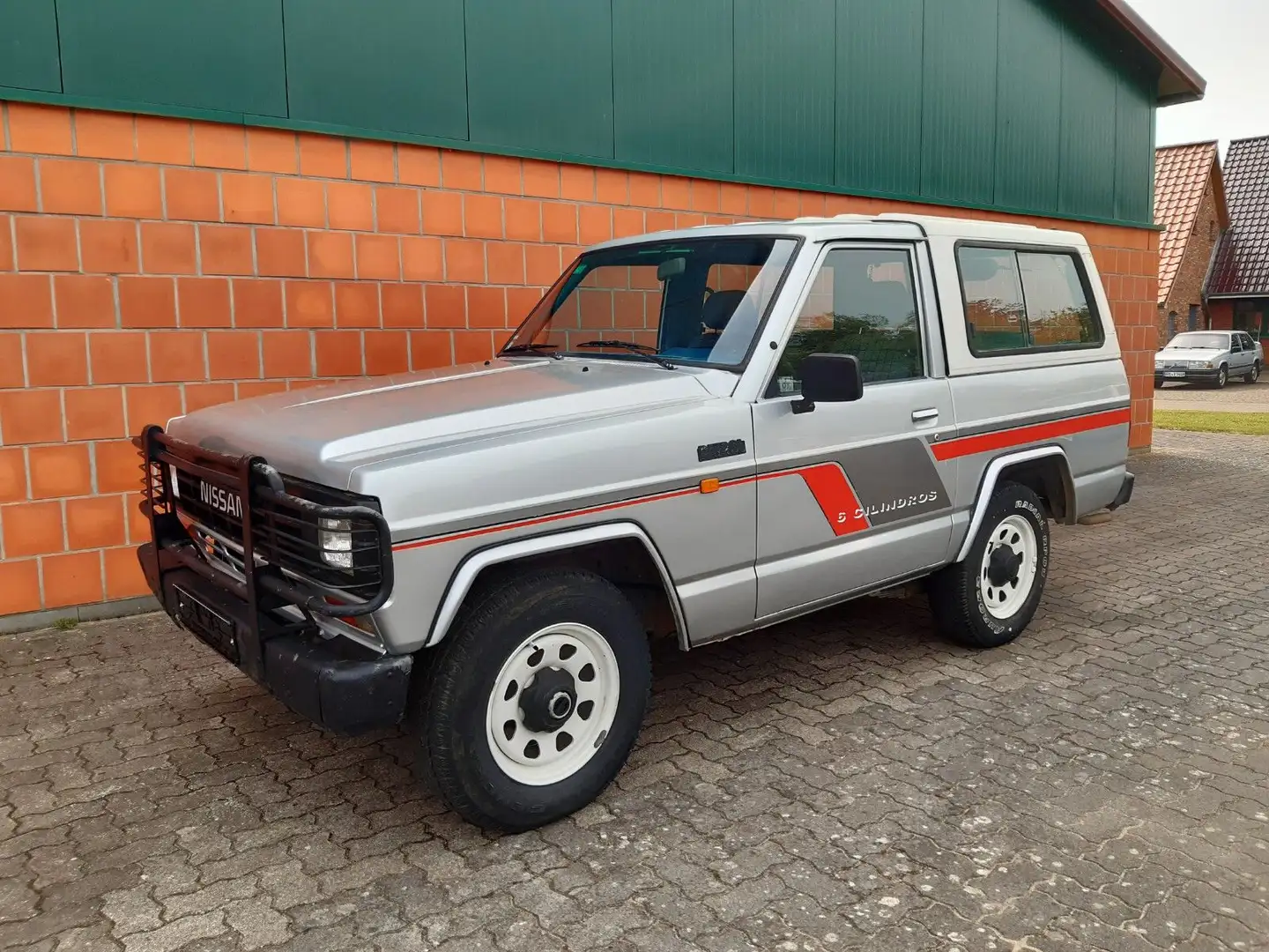 Nissan Patrol 3,3 Diesel - unglaublich gesund Silber - 1