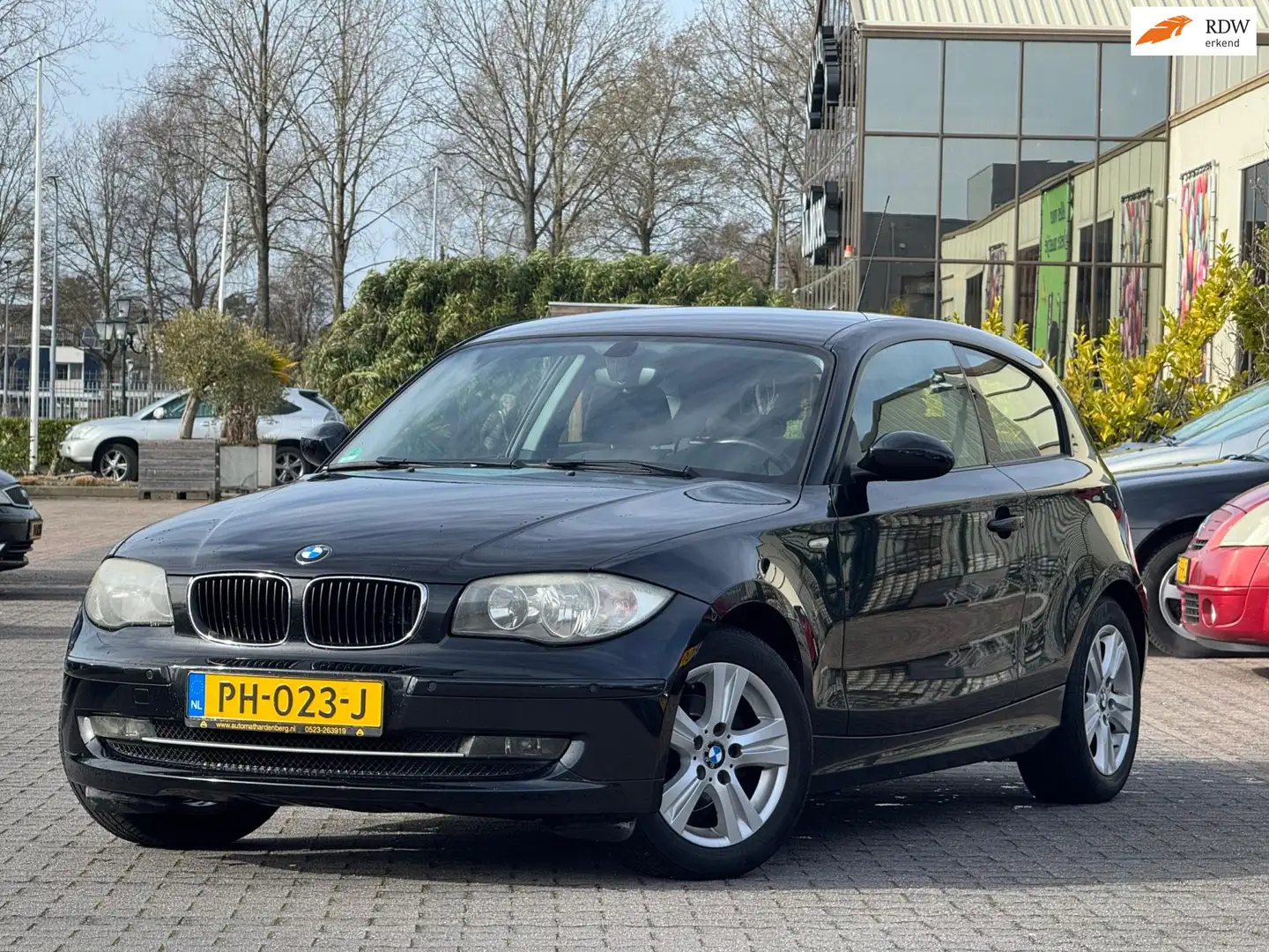 BMW 116 1-serie 116i High Executive | Airco | Parkeersenso Schwarz - 1