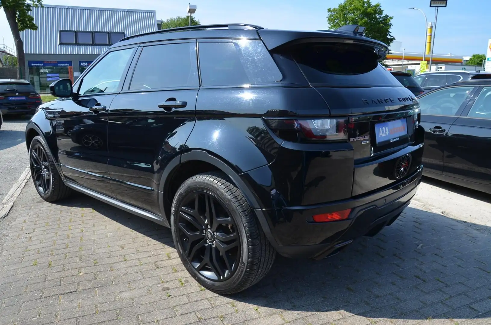 Land Rover Range Rover Evoque 2.0 TD4 HSE Dynamic Black Paket Navi Leder  AHK Schwarz - 2
