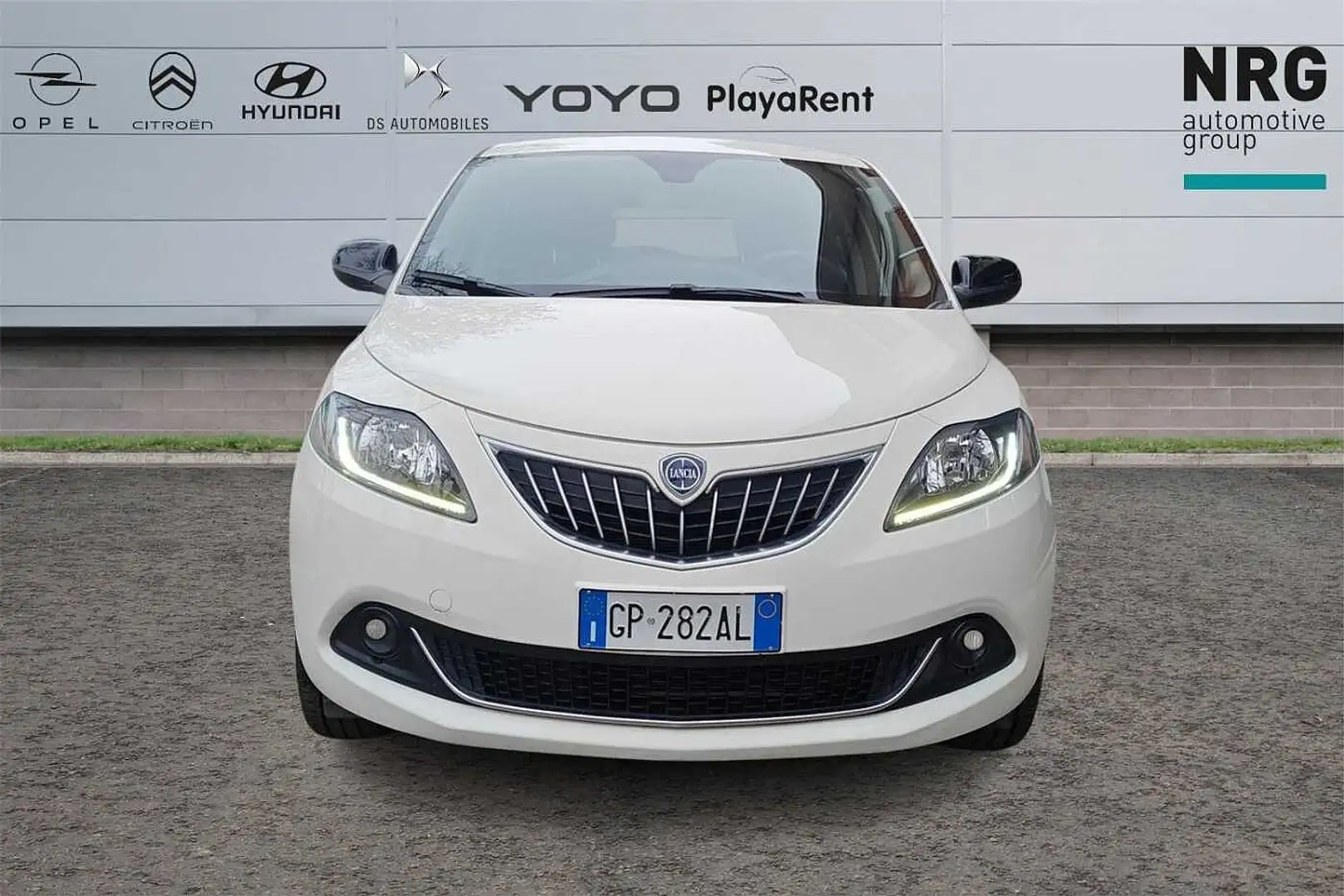 Lancia Ypsilon 3ª serie 1.0 FireFly 5 porte S&S Hybrid Ecochic Si Blanc - 2