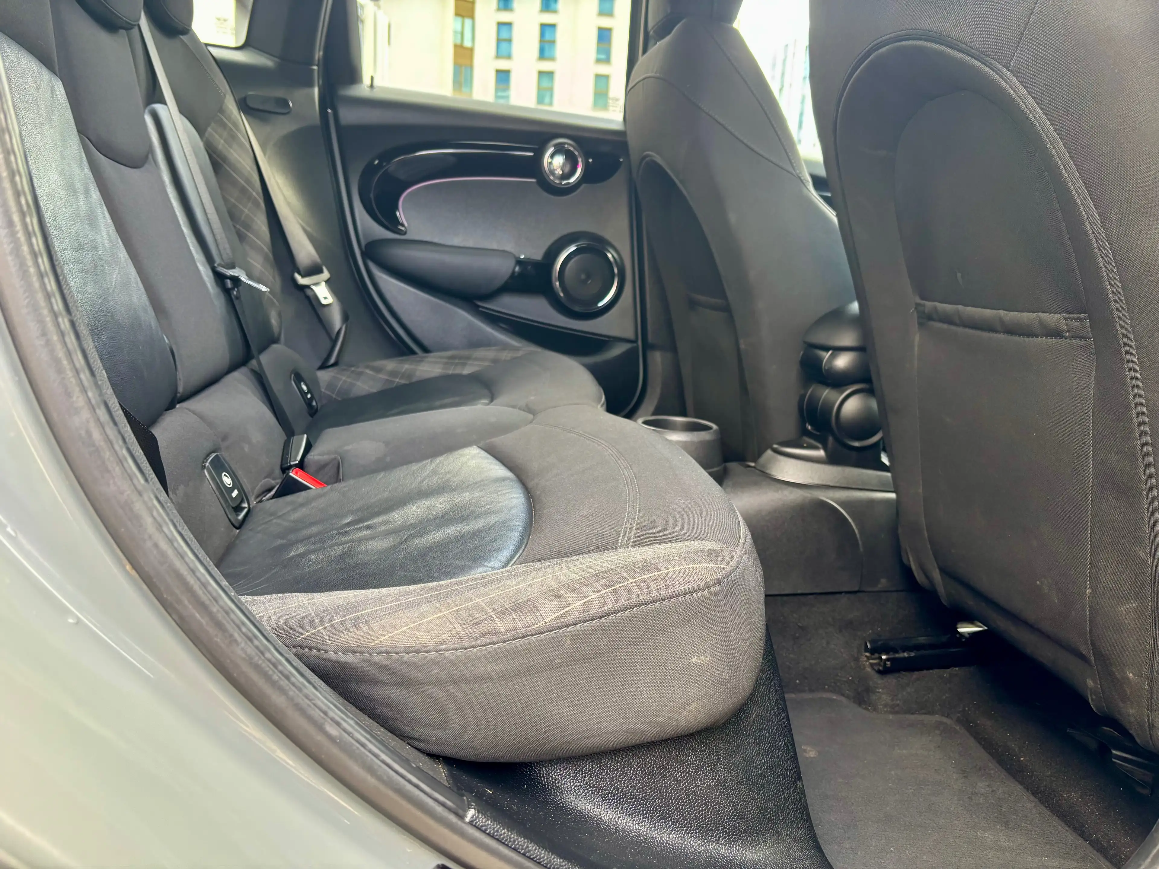MINI Cooper D Mini 1.5 D Cooper Cuir GPS Led Caméra Ja17 keyless — photo 8