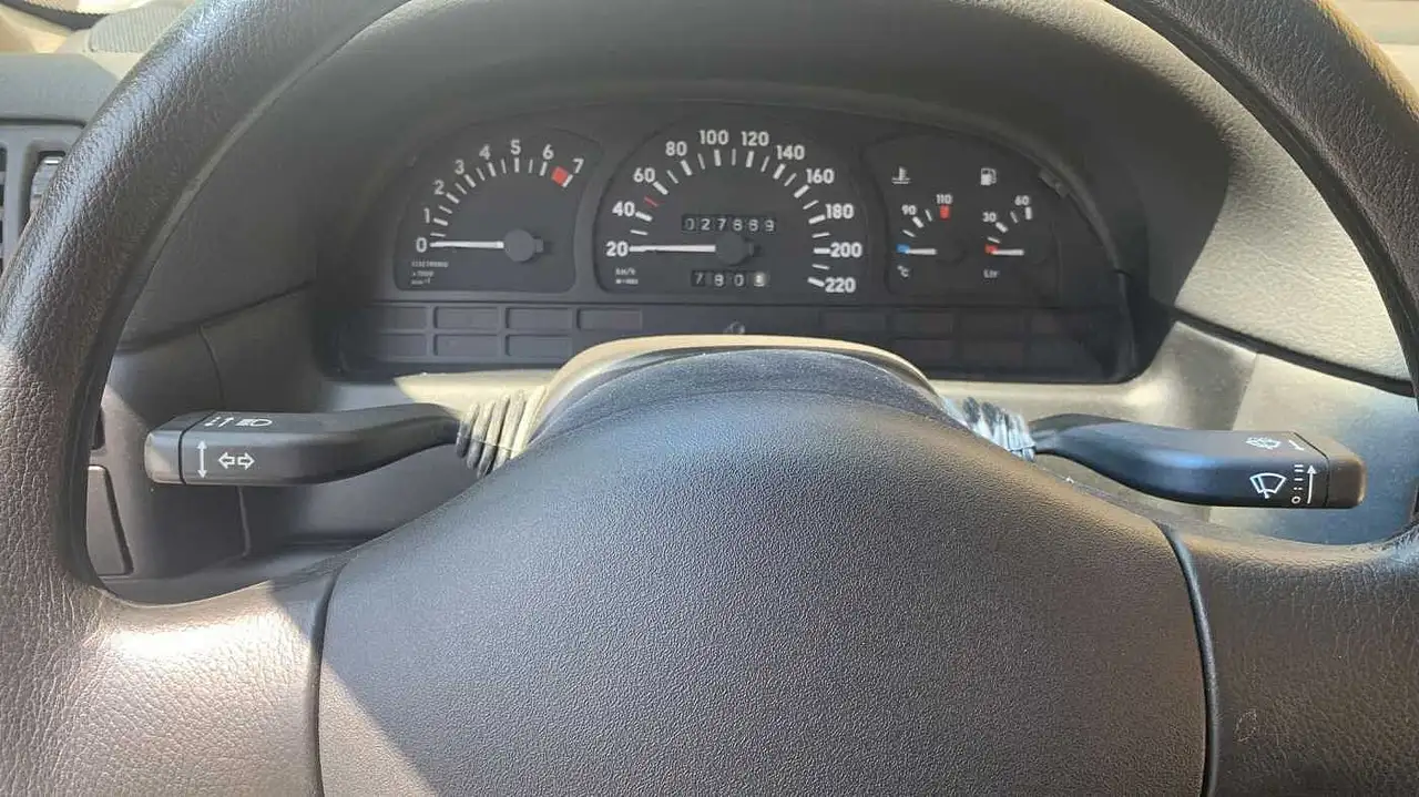 Opel Vectra GLS 1.8i, original 27600km, neuwertig, foto 5