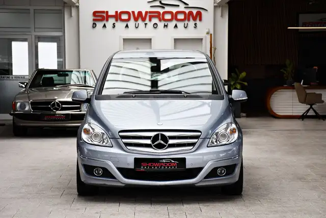 Mercedes-Benz B Class view 5