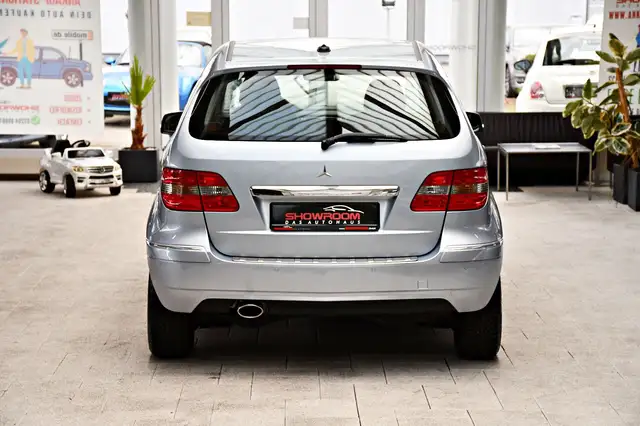 Mercedes-Benz B Class view 6