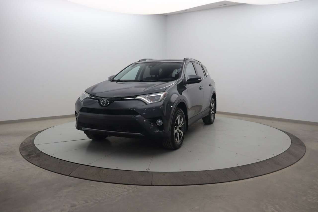 2018 Toyota RAV 4 XLE