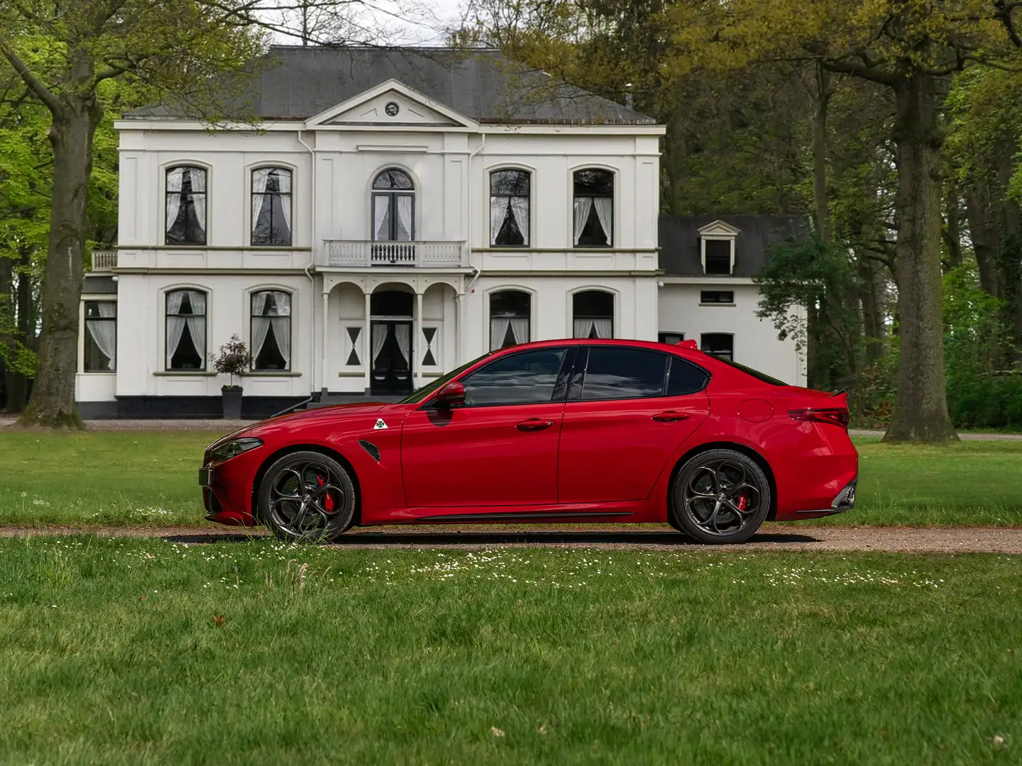 Alfa Romeo Giulia 2.9 V6 Quadrifoglio | Manual | 2e eigenaar | Harma Rood - 1