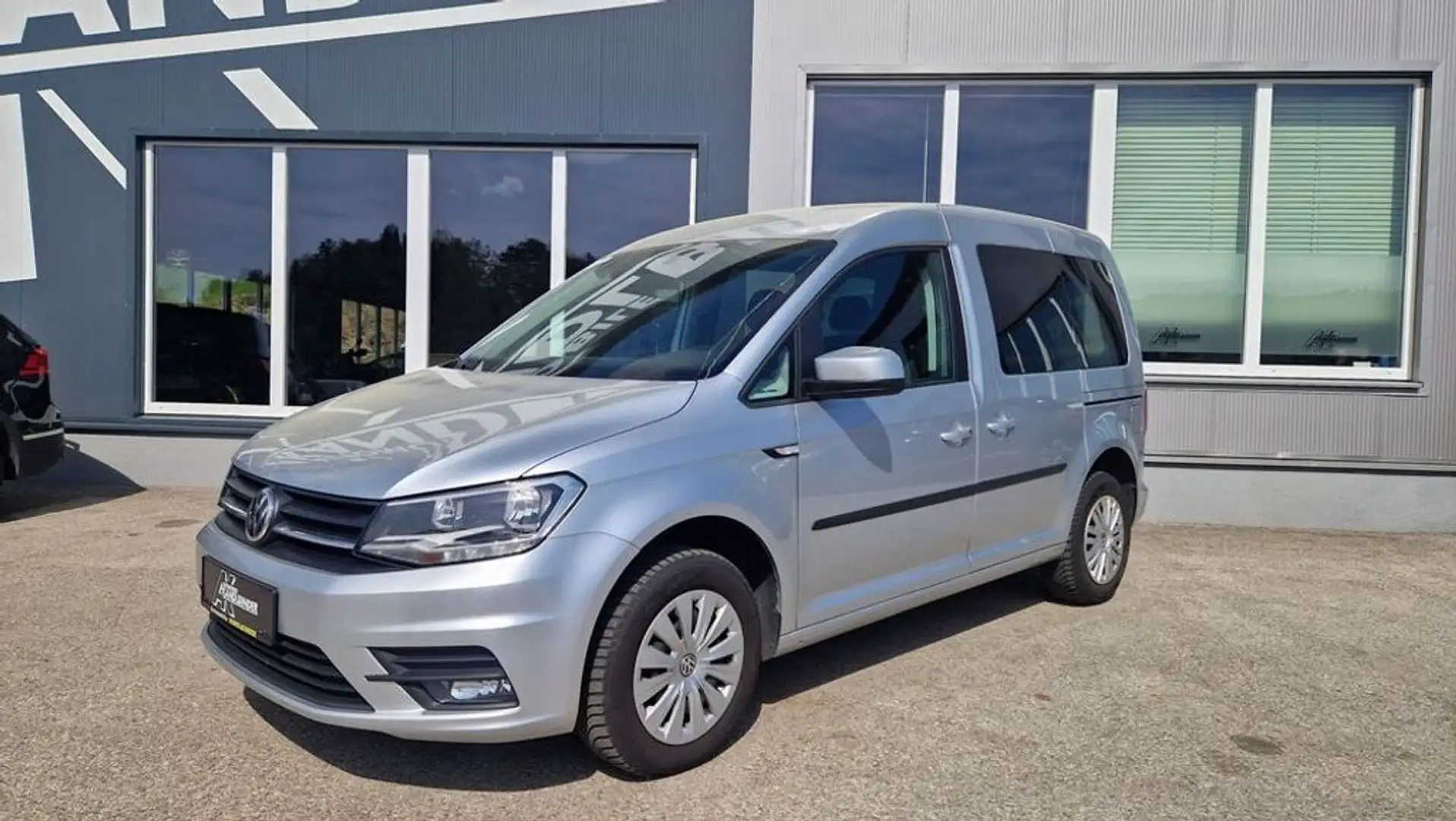 Volkswagen Caddy Life TDI ''5-Sitzer'' ''Austria Plus'' Silber - 2