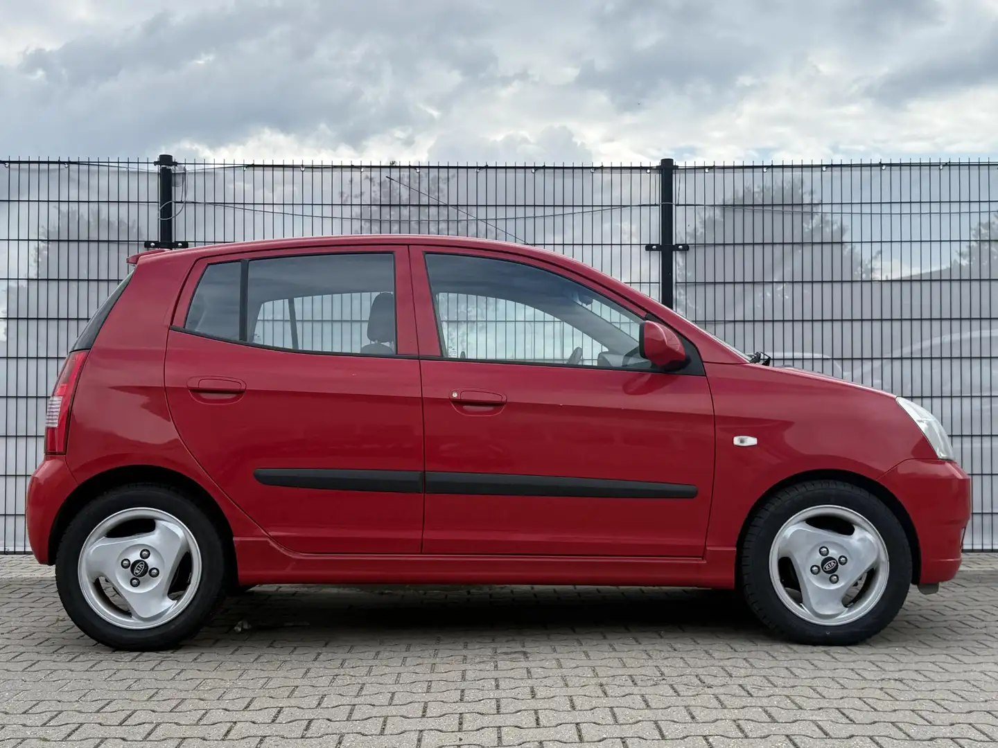 Kia Picanto 1.0 Bling 5 deurs Airco! Nieuwe apk! Rouge - 2