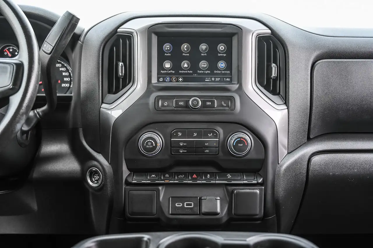 Chevrolet Silverado 1500 снимка Chevrolet Silverado 1500