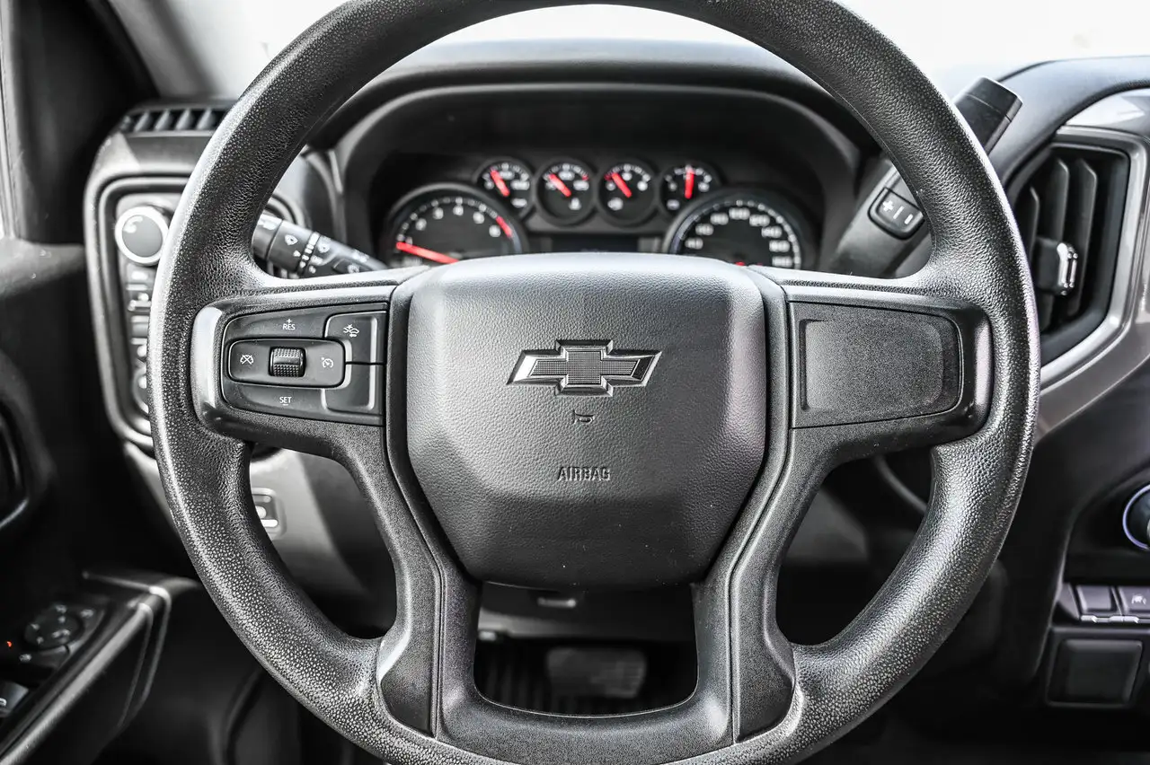 Chevrolet Silverado 1500 снимка Chevrolet Silverado 1500