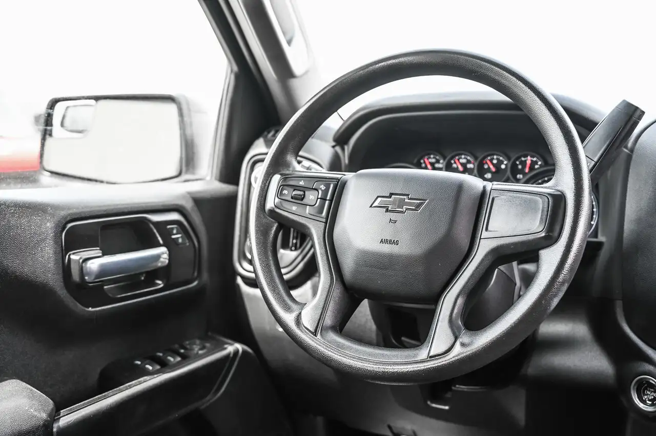 Chevrolet Silverado 1500 снимка Chevrolet Silverado 1500