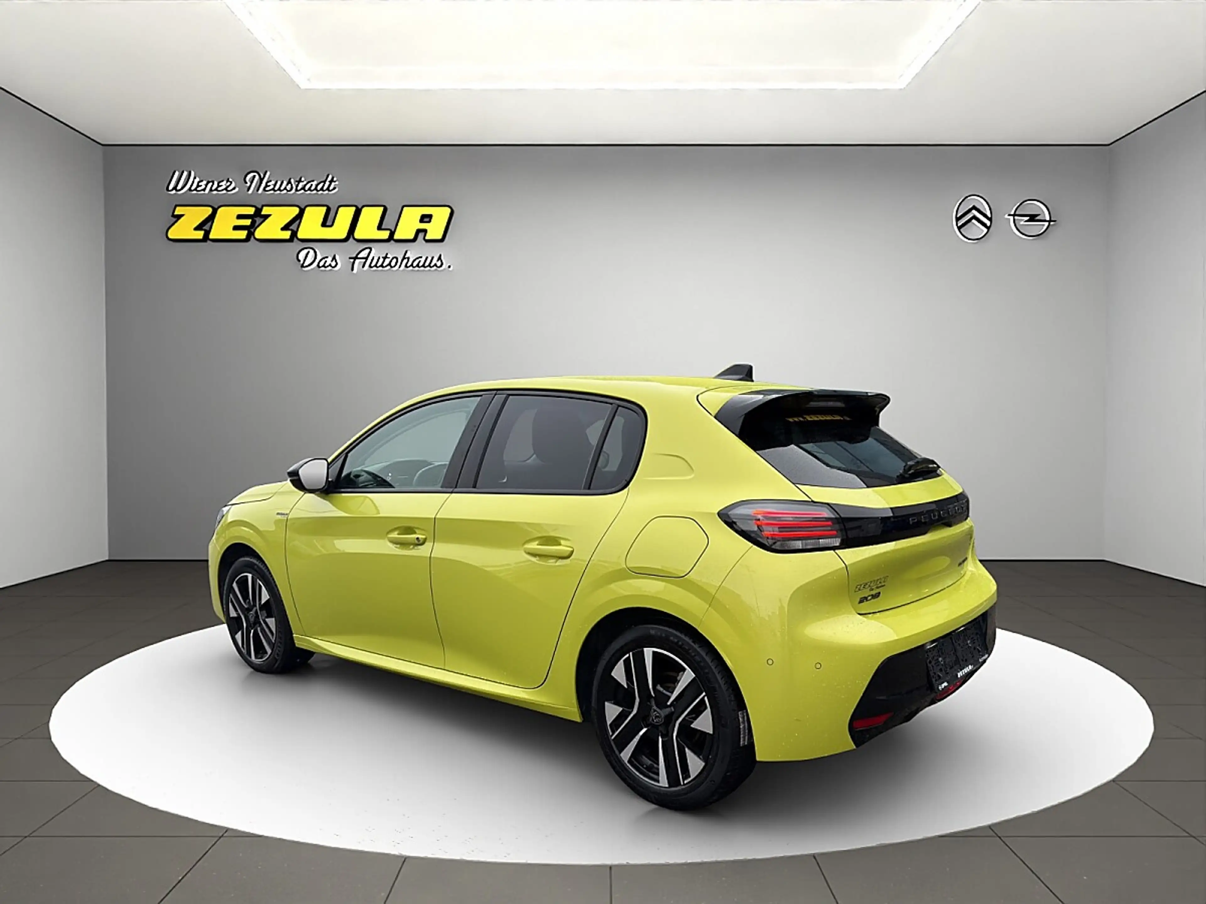 Peugeot 208 Hybrid 100 e-DCS6 Allure — photo 3