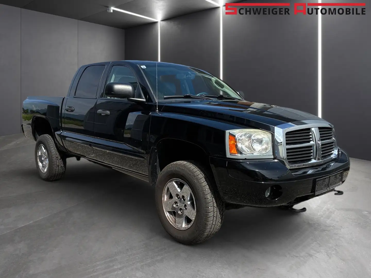 Dodge Dakota 4.7 Magnum Laremie 4WD Netto 11.408.- Schwarz - 2