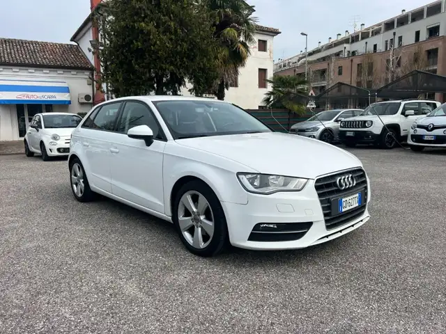 Audi A3 SPB 2.0 TDI 150 CV clean diesel S tronic Ambition