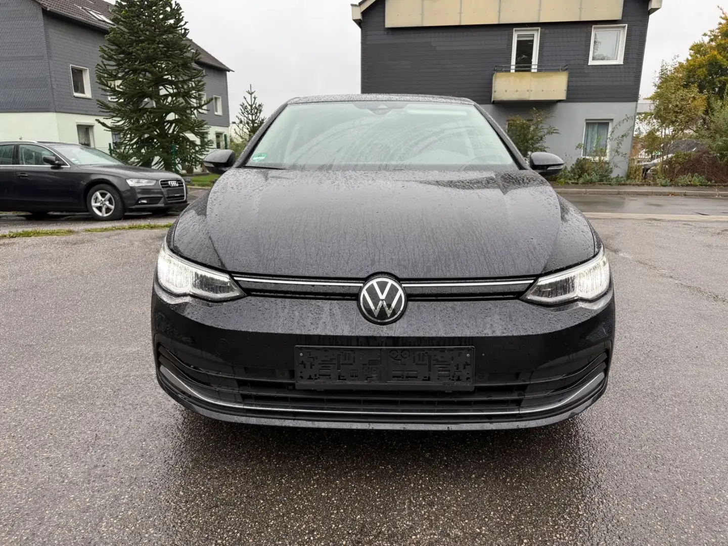 Volkswagen Golf VIII Lim. Move 2,0 Schwarz - 2