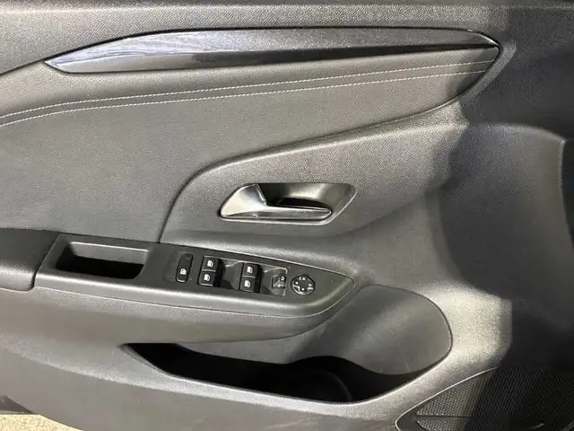 Opel Corsa view 10