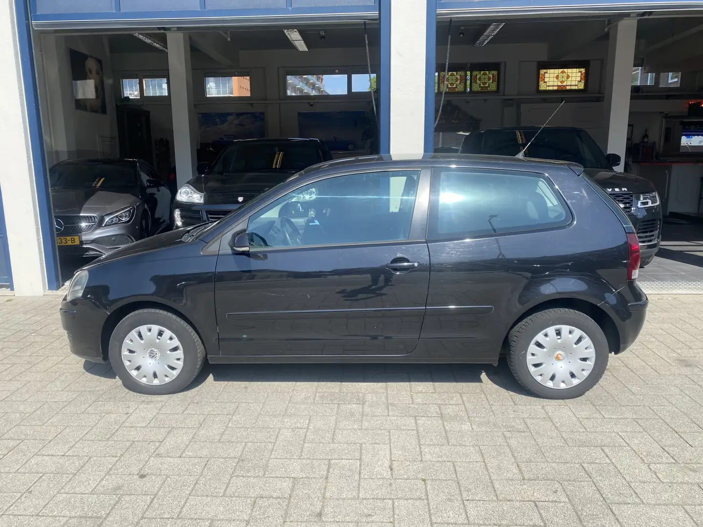 Volkswagen Polo 1.4-16V Optive AIRCO/DISTRIBUTIE VERN. Noir - 2