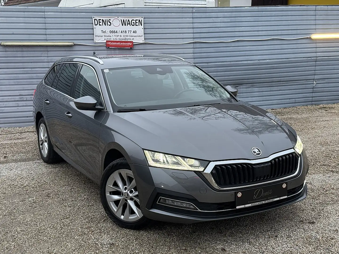 Skoda Octavia Combi 1,0 TSI Style Grau - 1