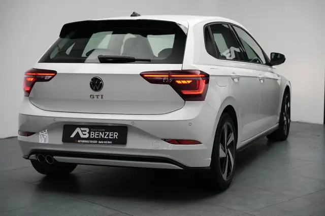 Volkswagen Polo view 9