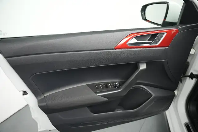 Volkswagen Polo view 11