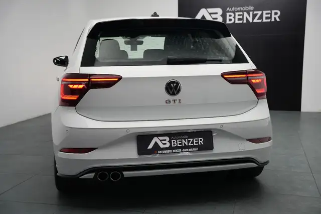 Volkswagen Polo view 8