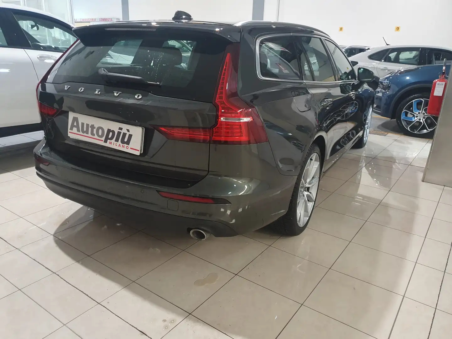 Volvo V60 V60 2.0 d3 Business Plus geartronic my20 Gris - 2