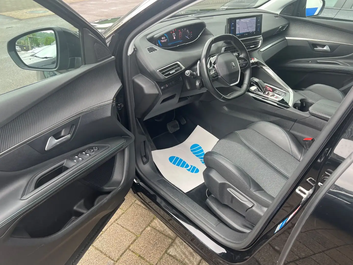 Peugeot 3008 Allure UNFALLFREI-TÜV-INSPEKTION-GARANTIE Schwarz - 2