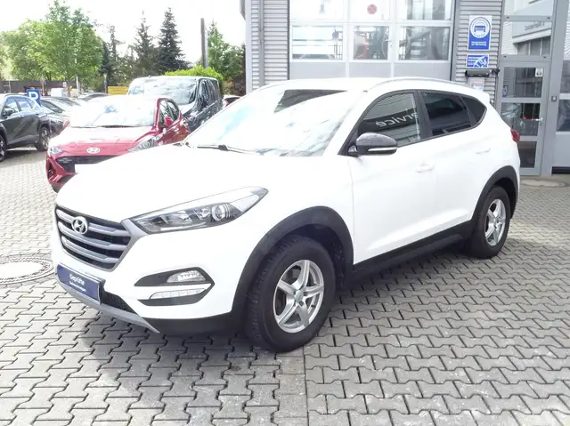 Hyundai TUCSON blue 1.6 GDi 2WD Passion Kamera Navi SHZ PDC hin.
