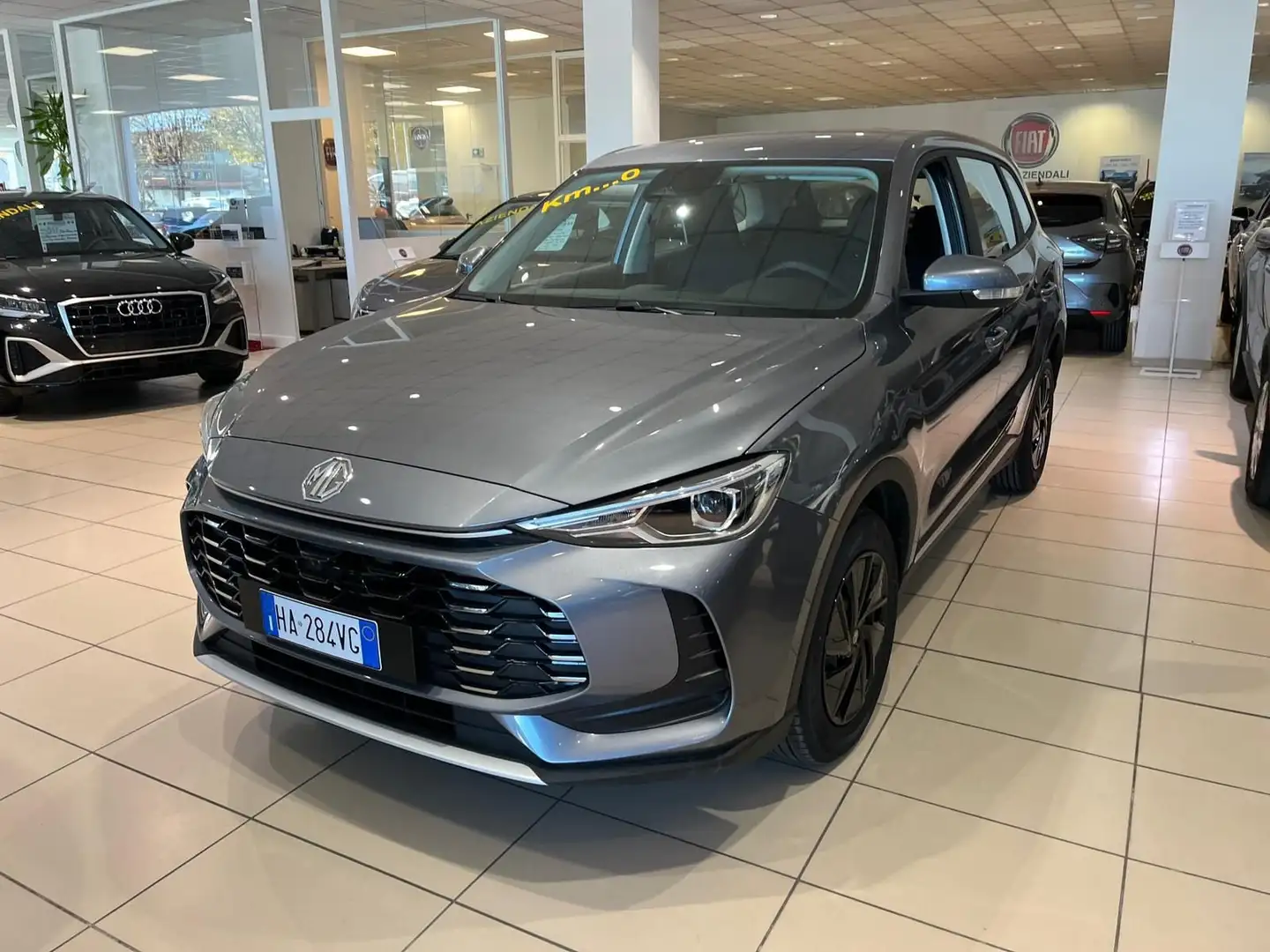 MG ZS ZS 1.5 Standard Gris - 1