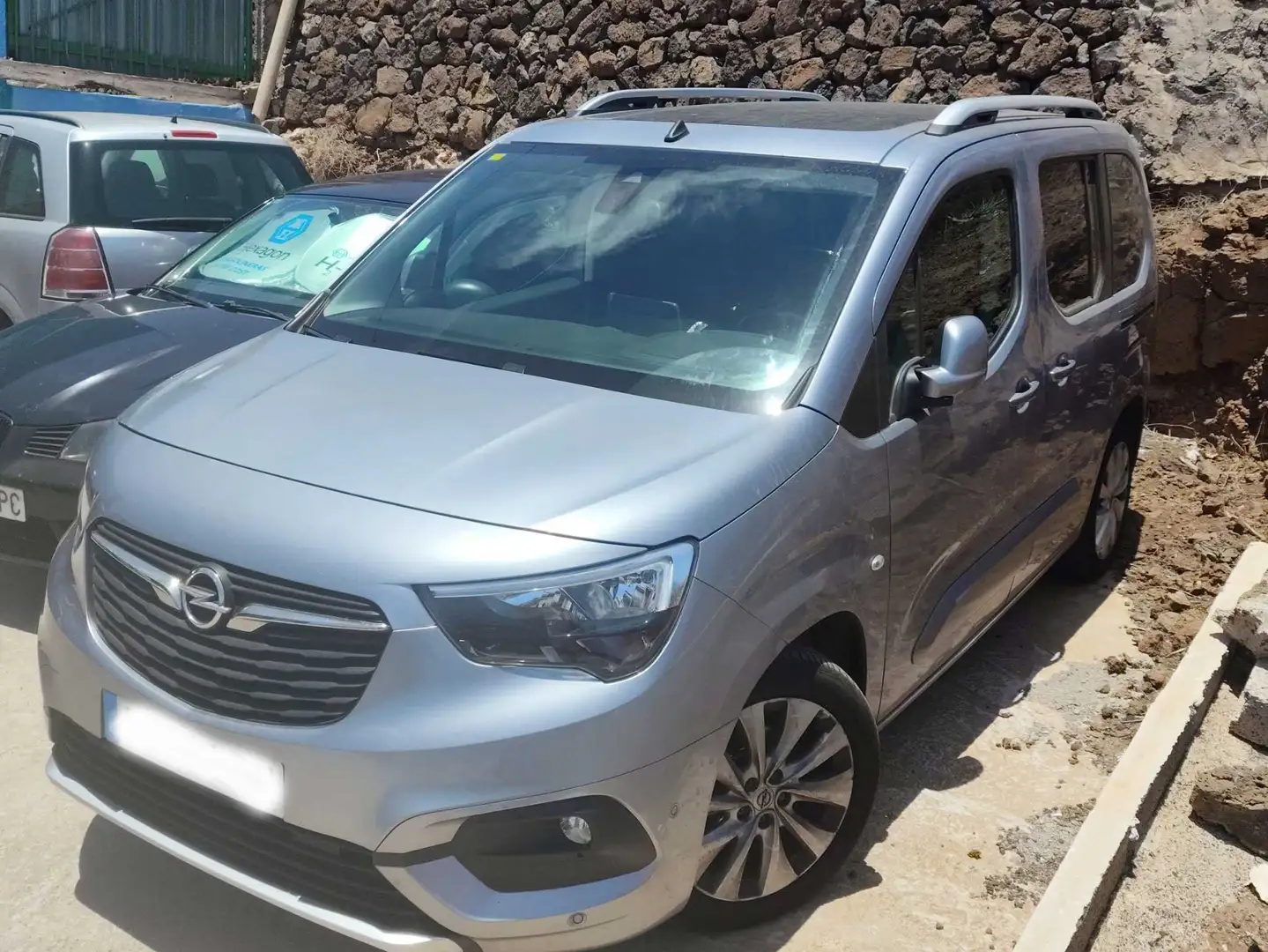 Opel Combo Life L Innovation 110 CV 1.2 Turbo – Full Equip Plateado - 2