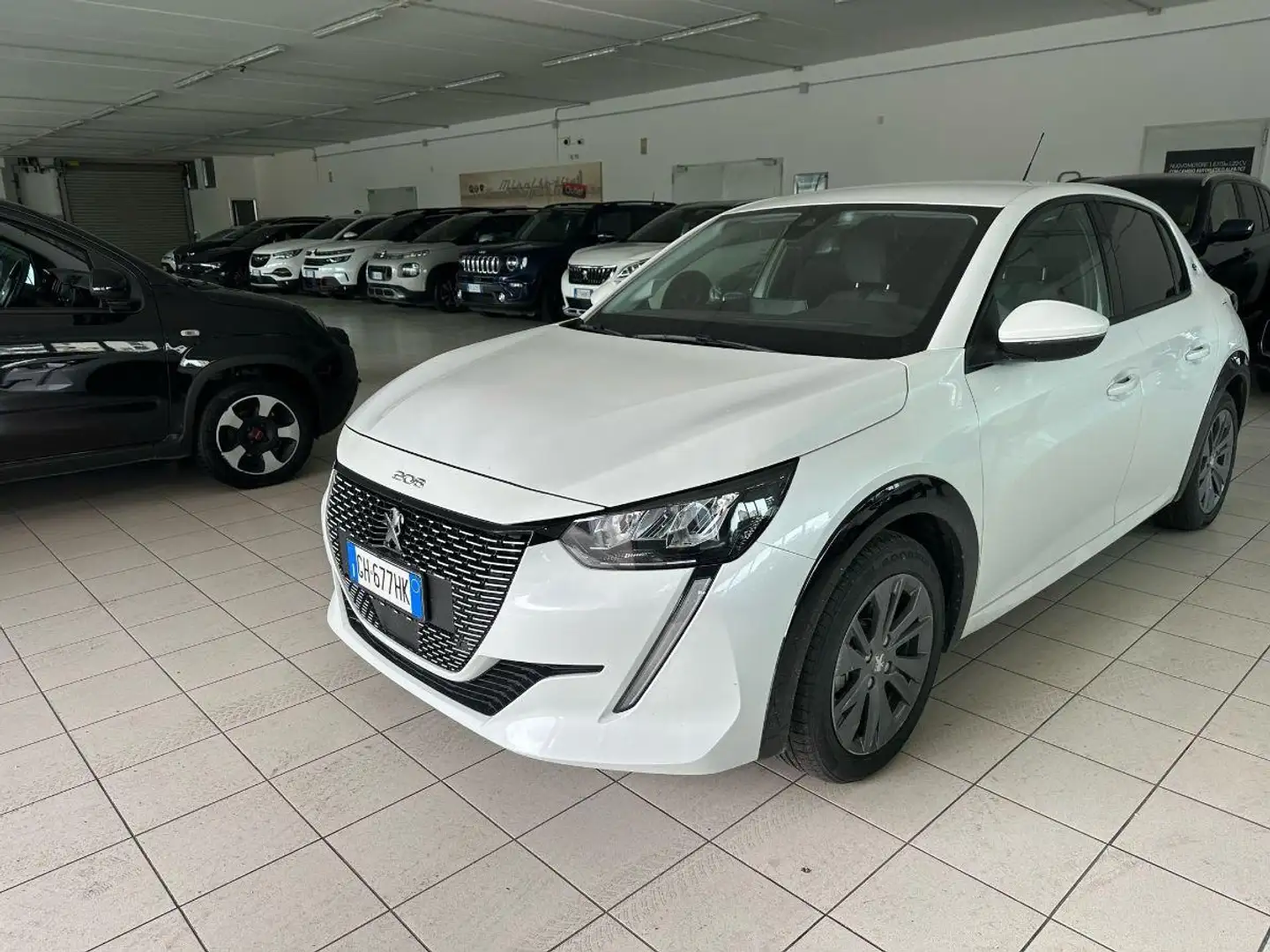 Peugeot 208 motore elettrico 136 CV 5p. Allure Bianco - 2