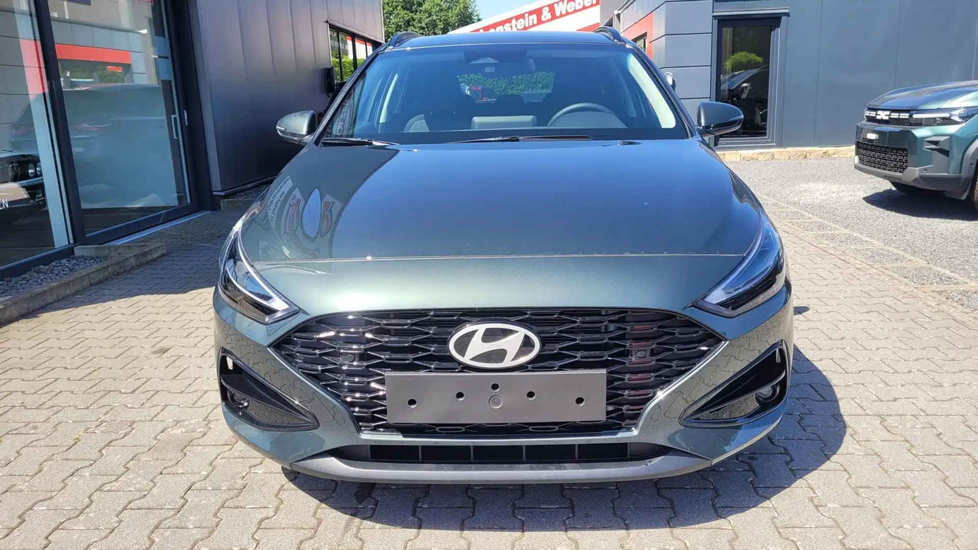 Hyundai i30 Kombi GO SW 1.6 GO*Navi*LED*Shzg*Lhzg*PDC*Cam*1... Grün - 2