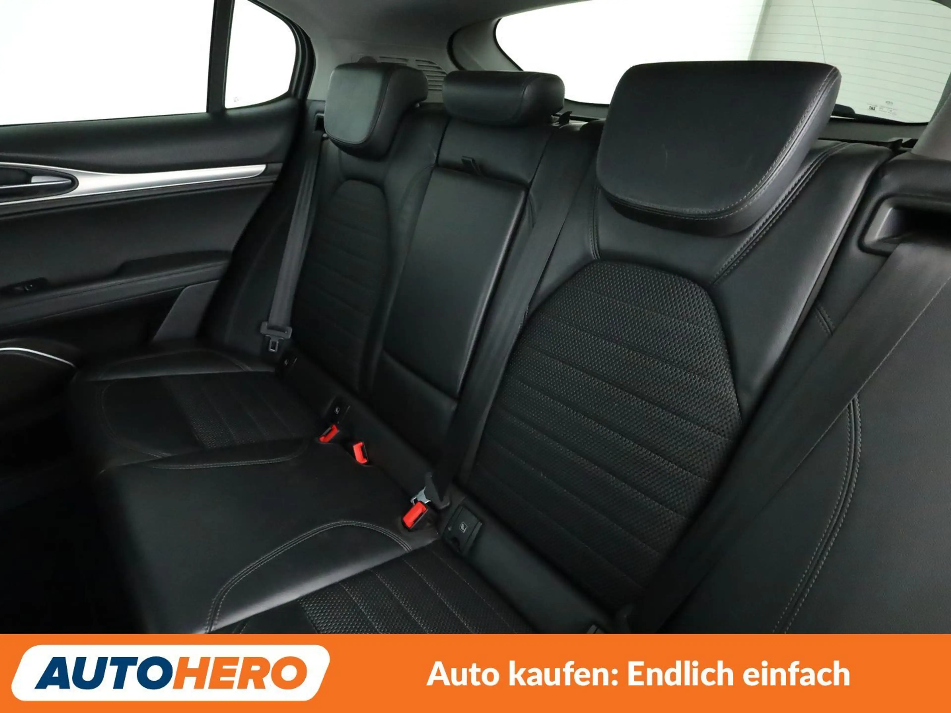 Alfa Romeo Stelvio 2.2 JTDM Super Q4 Aut.*NAV*XENON*ACC*CAM*PDC*SHZ* — photo 14